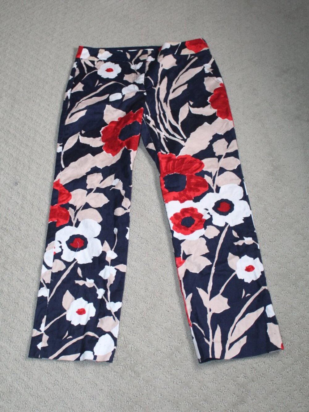 Trina Turk Size 0 Navy Blue Tan White Floral Patterned Pants